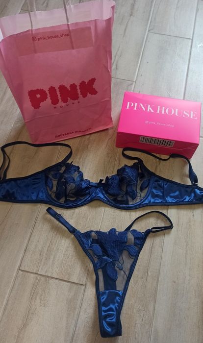 Новий комплект білизни PINK  бікіні і бюстгальтер лівчик розмір С