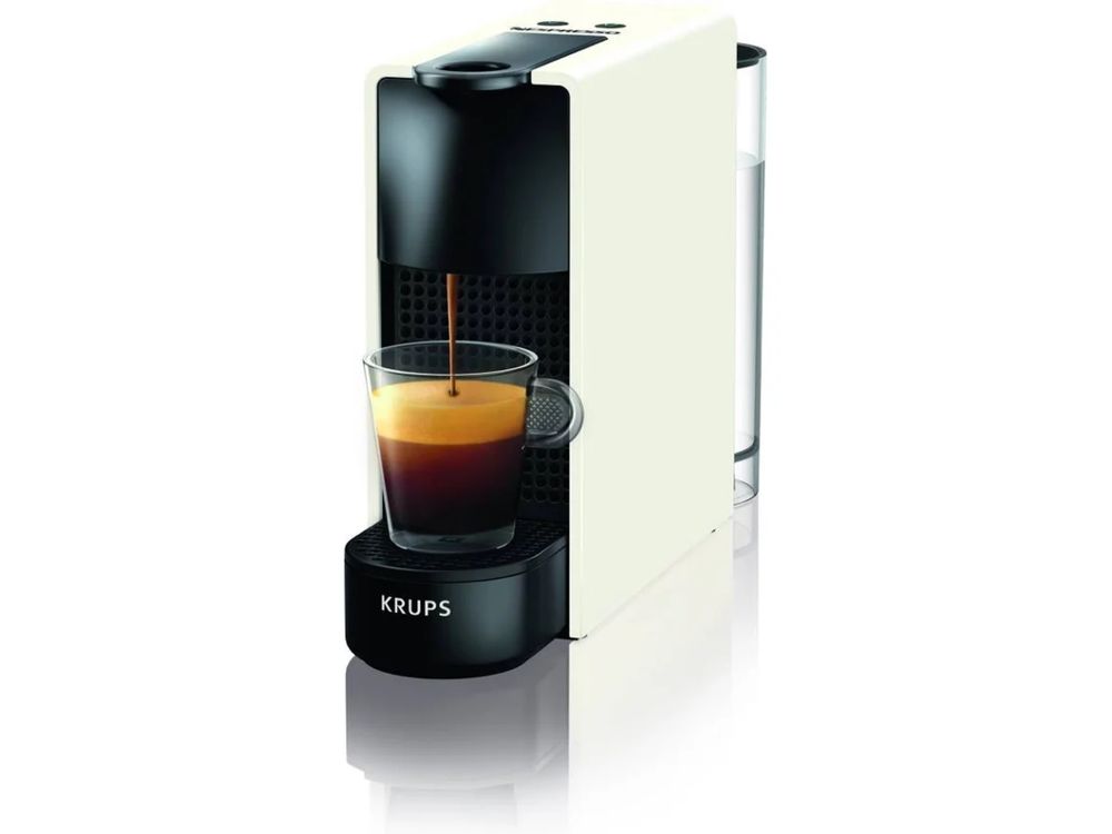 Maquina nespresso essenza plus