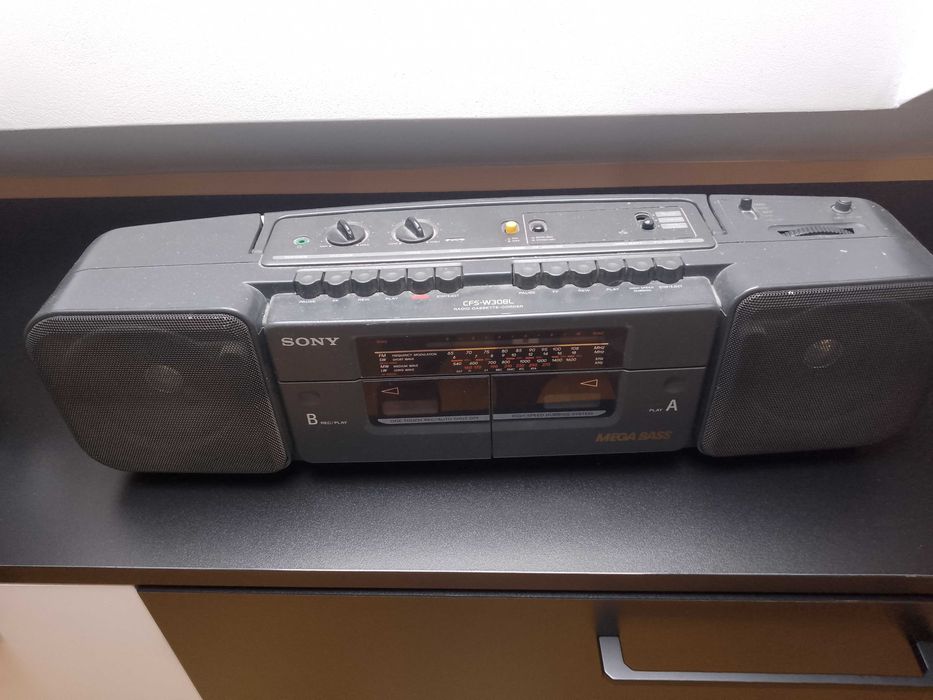 Radiomagnetofon SONY CFS-W308L sprawne PRL Vintage