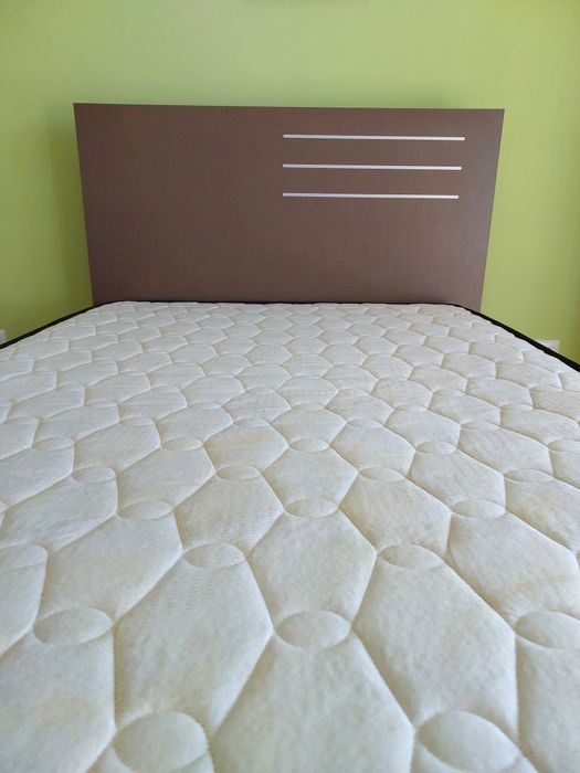 Cama solteiro. 1.90 x 105