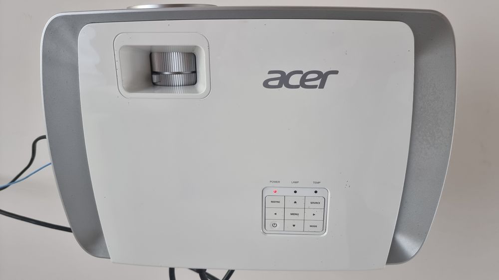 Projektor acer 7550