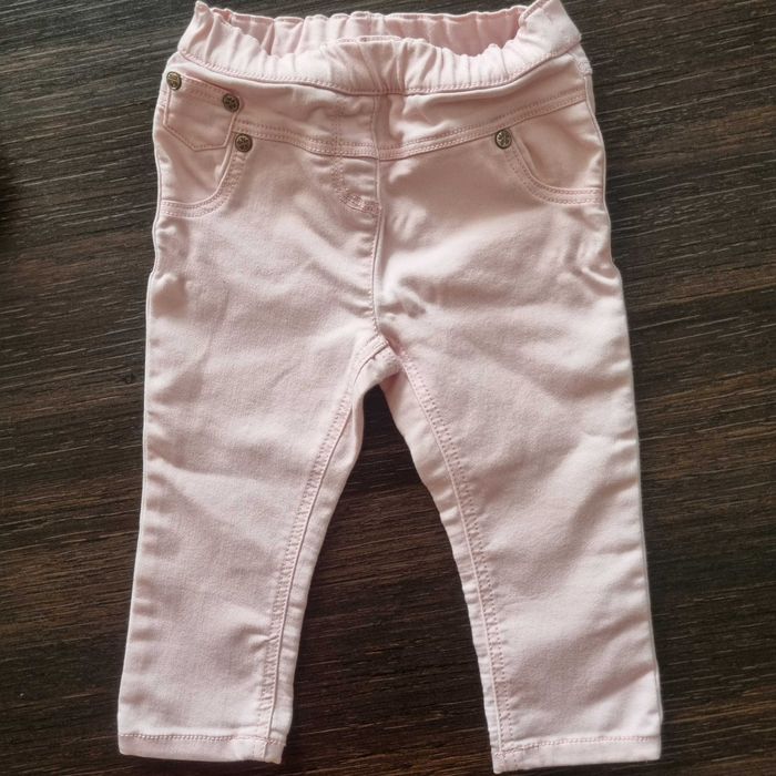 Niemowlęce wiosenne spodenki Next 80cm