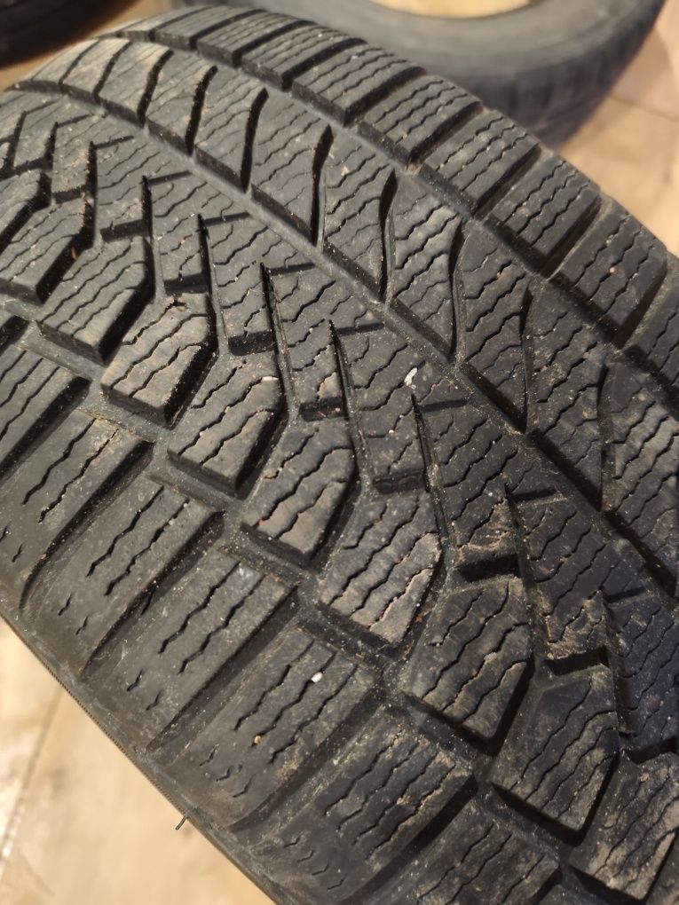 Komplet opon 225/55 r16 zimowe