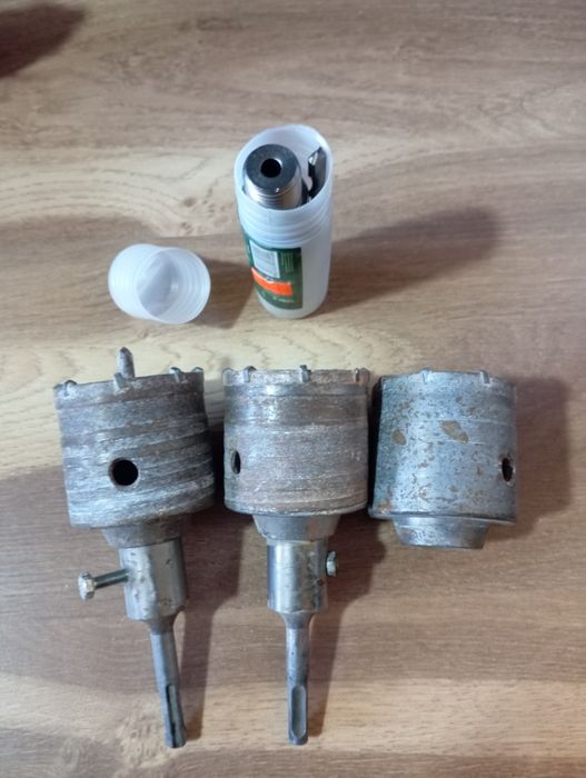 Otwornice do puszek 65
