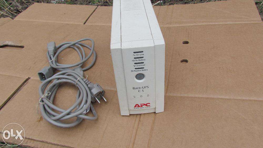 Источник бесперебойного питания   ИБП APC Back-UPS CS 500 VA