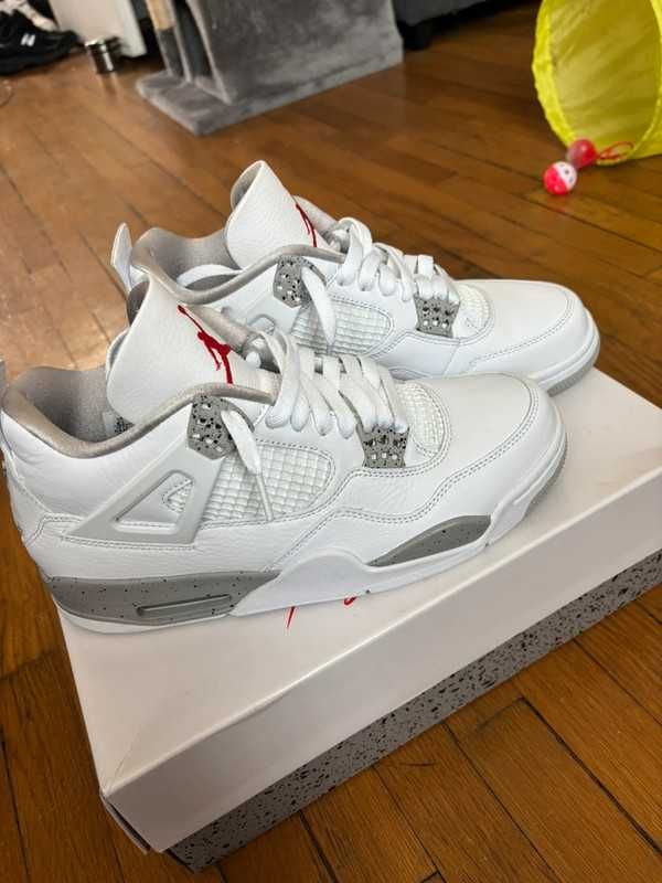 ButyMeskieJordan4RetroWhiteOreoDamskie nowy Rozmiar.39