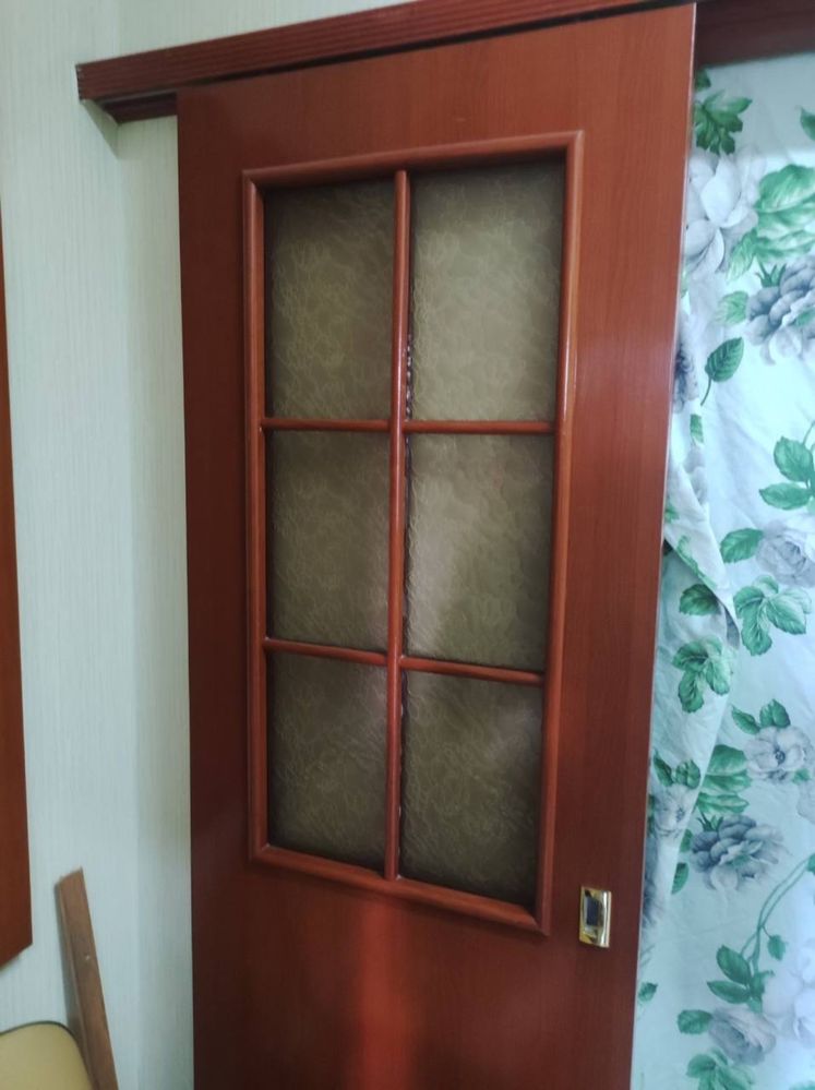 Продам міжкімнатні двері в гарному стані