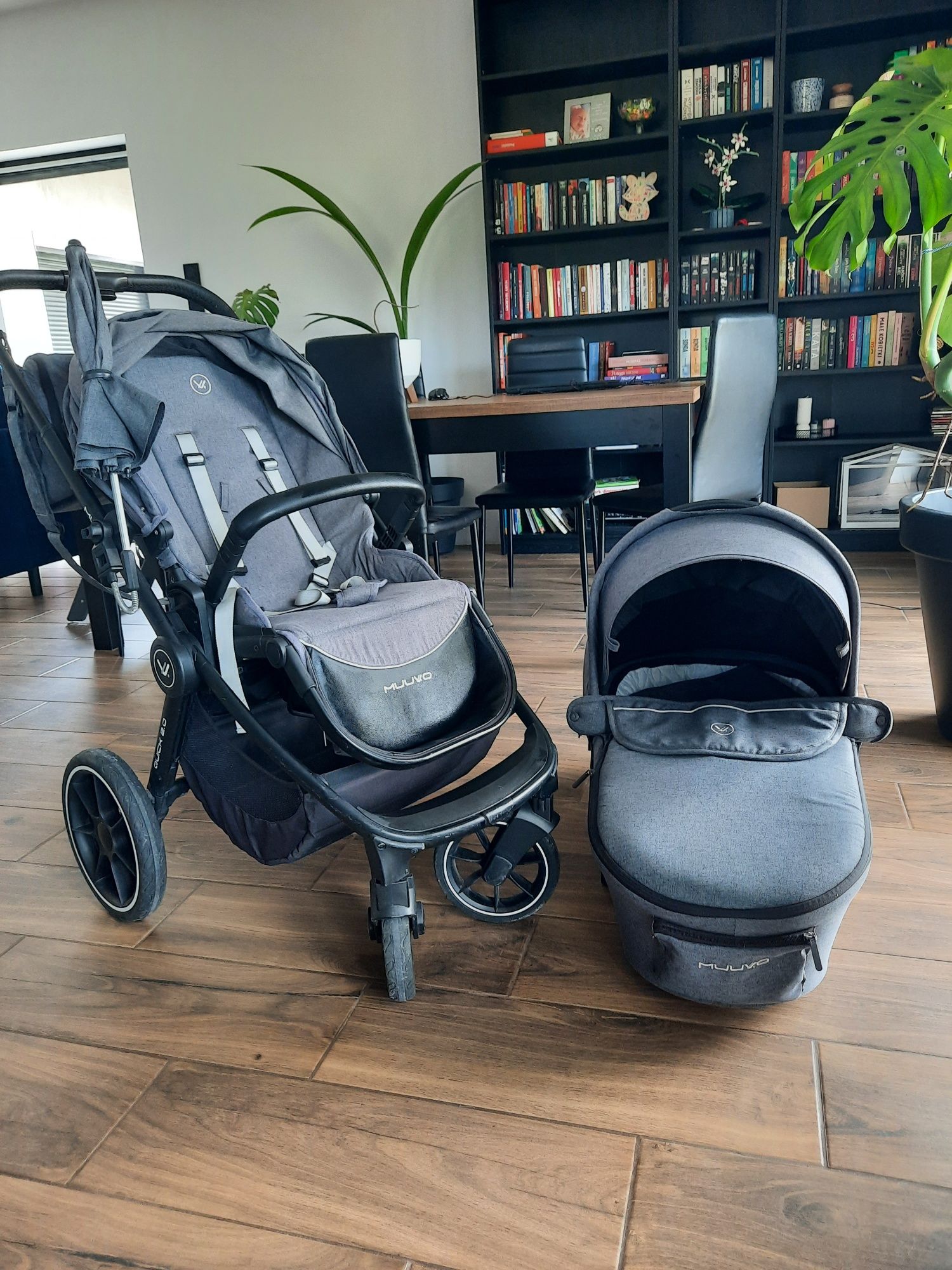 Wózek dziecięcy 2 w 1 - gondola i spacerówka Muuvo Qucik 2.0