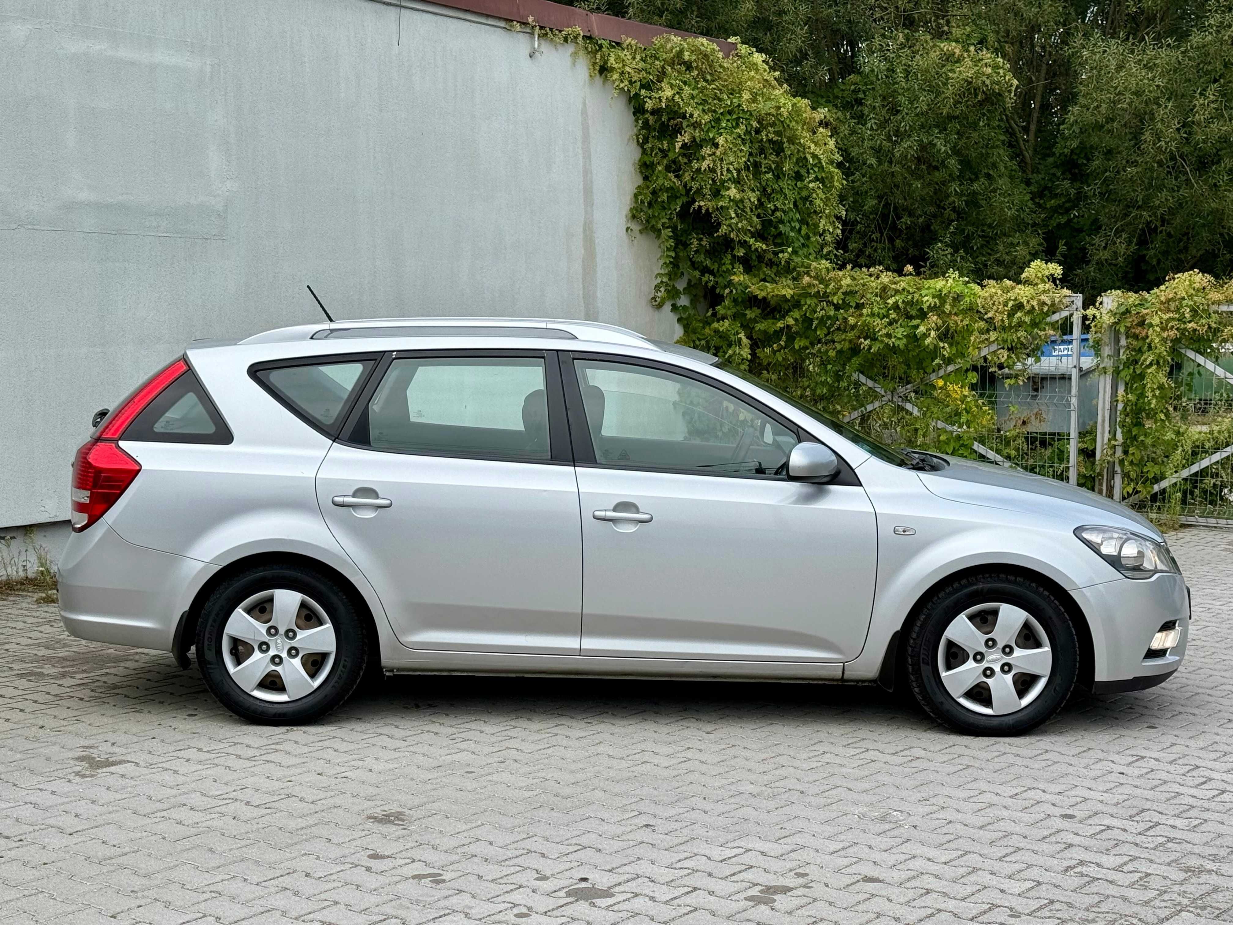 KIA Ceed LIFT 2010r. 1.6 CRDI 90KM 6 Biegów KLIMA Salon PL Zadbana !!