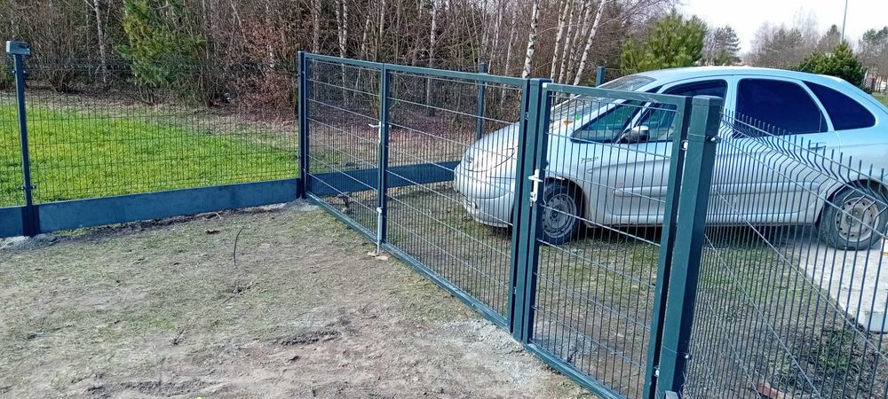 Ogrodzenia montaż z materialami panelowe