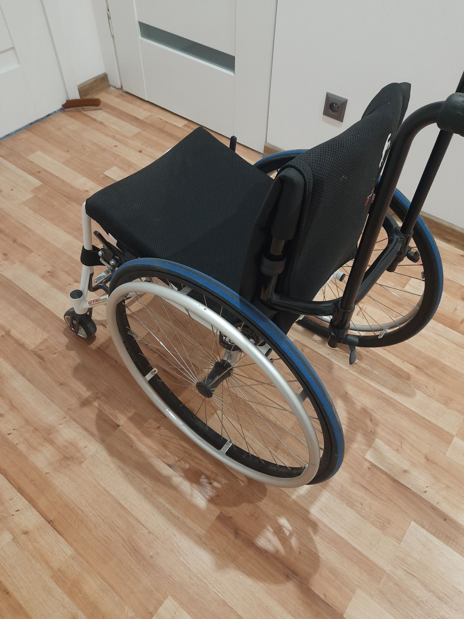 Wózek inwalidzki aktywny