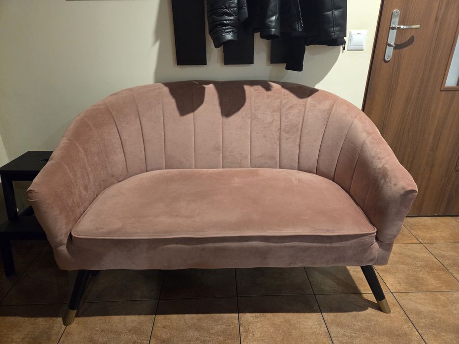 Sofa dwuosobowa welurowa