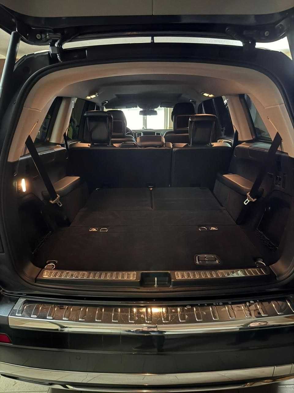 Продам автомобіль Mercedes GL 350