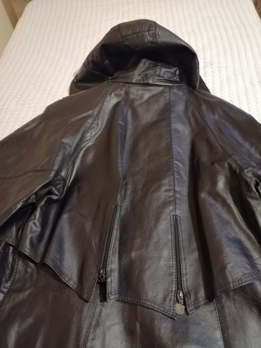 Damski płaszcz skórzany