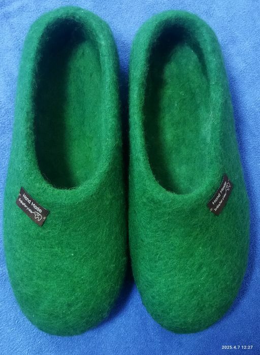 Валяні домашні капці, тапочки из шерсти , капці