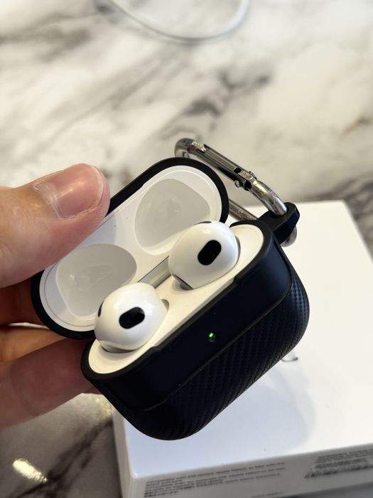 Продам навушники Apple AirPods 3rd Generation (MME73, MME73AM/A)