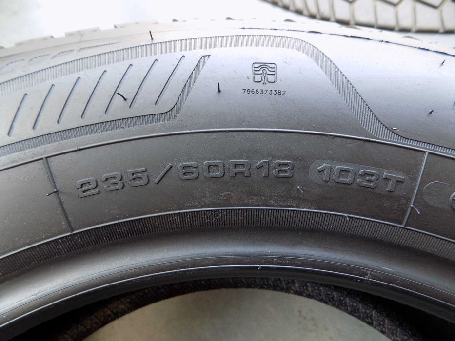 4 x opona całoroczna 235/60r18 Goodyear Vector 4Seasons