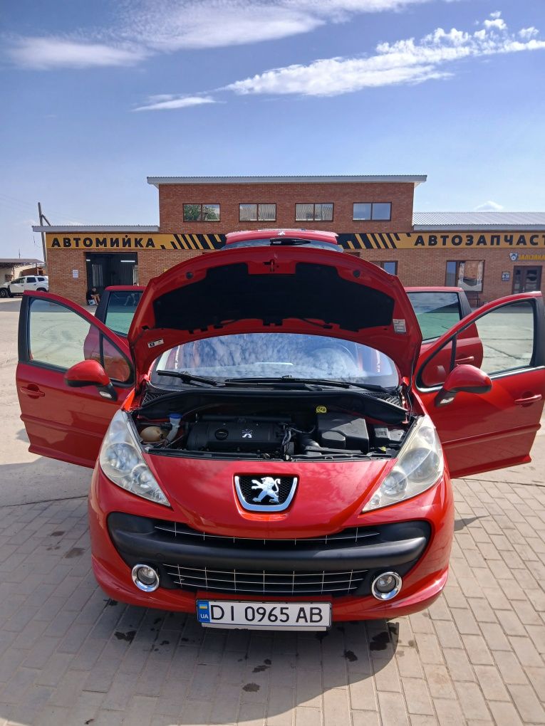 Продам Пежо 207 SW 2007 1,4