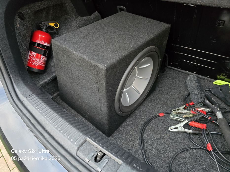 Tuba basowa subwoofer