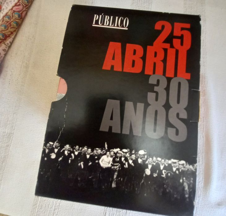 DVD Colecção 25 Abril - 30 Anos Completo ainda selado e com caixa