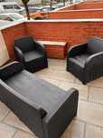 Vendo cadeiras jardim com mesa de centro