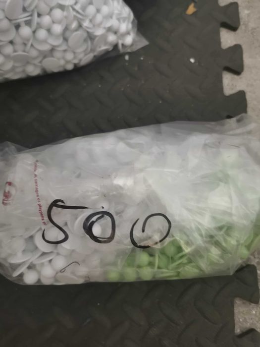 guziki do bluz kucharskich, różne kolory, 27000 sztuk