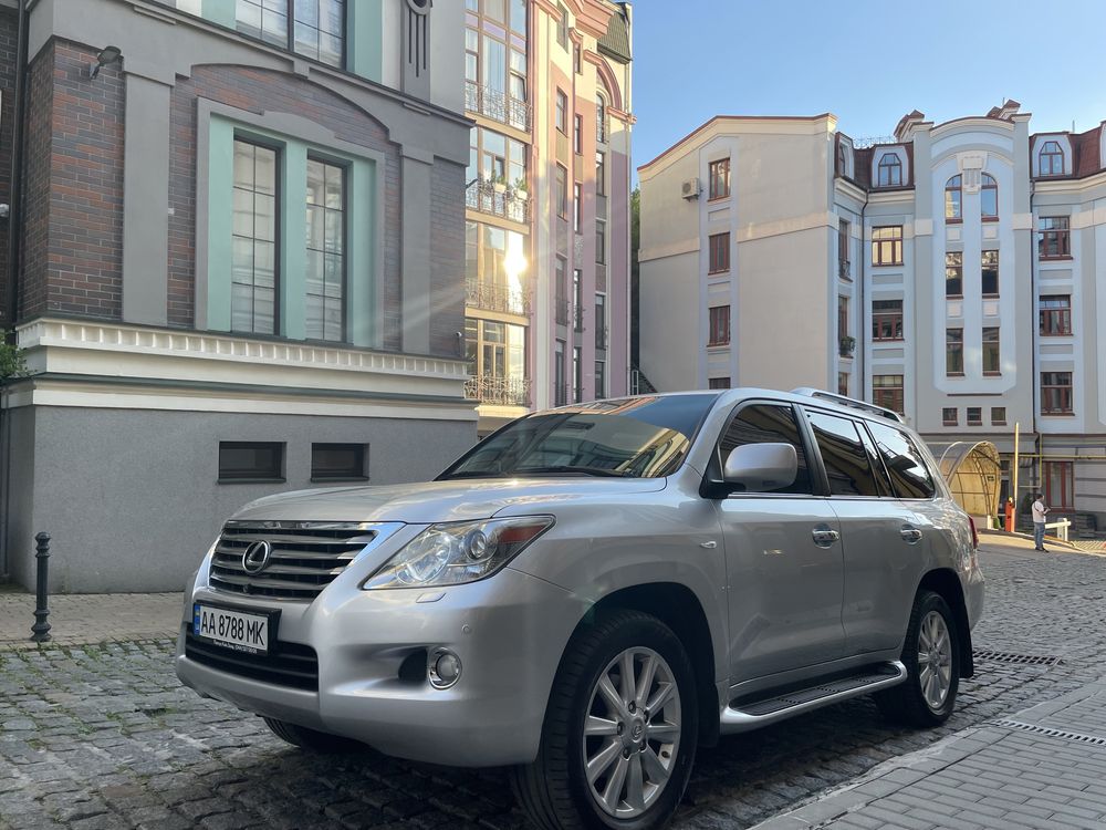 Продам 2011 Lexus LX570