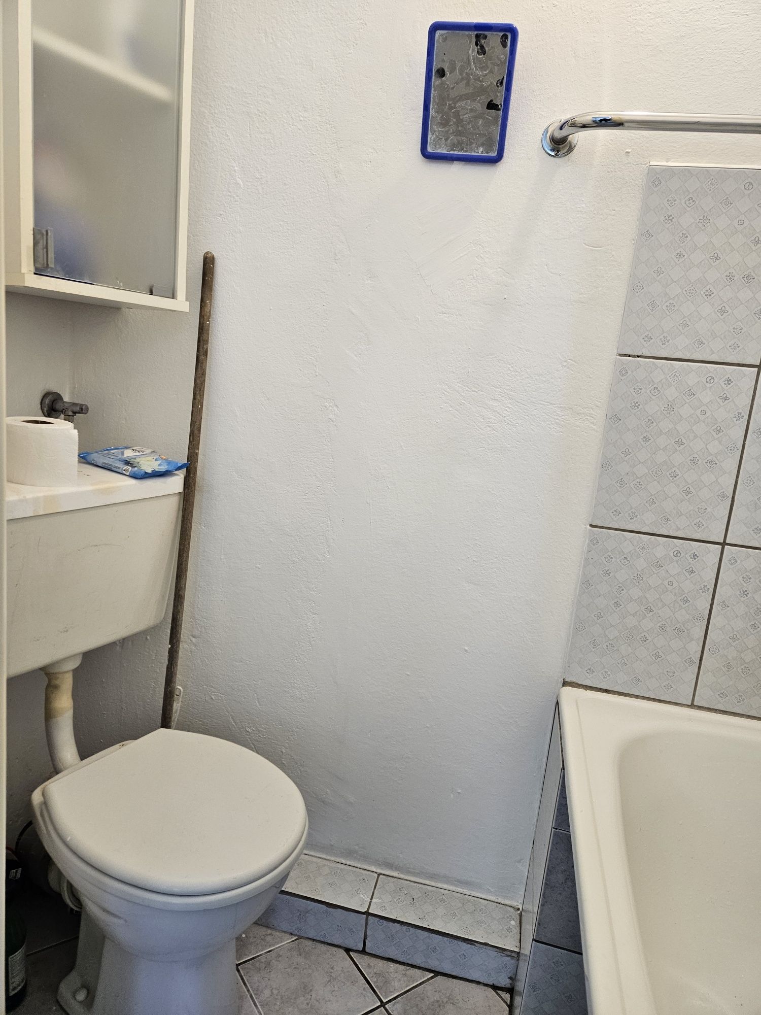 Sprzedam małą kawalerkę, lokal
