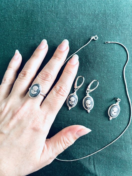 Серебряный комплект: серьги, Цепочка, перстень, кулон