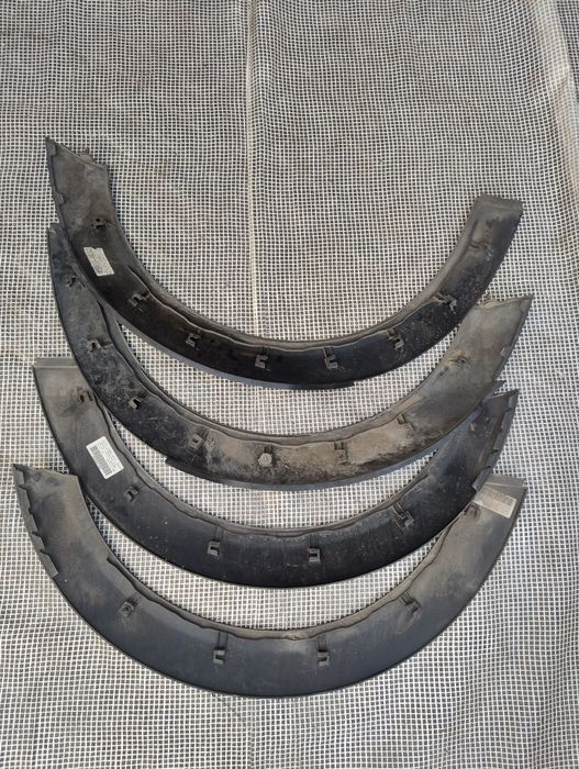 Mini R55 R56 listwy na błotniki komplet 06-10 wysyłka 4 szt