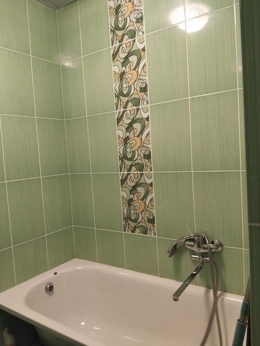 Продам гостинку з ремонтом