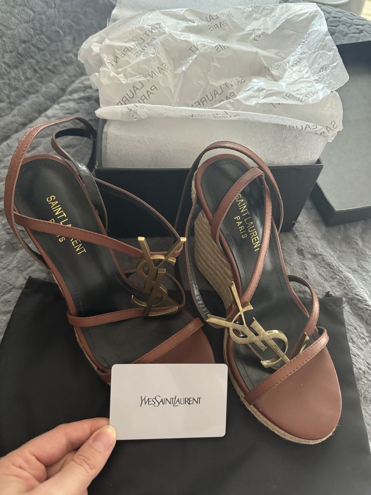 Koturny raffia SAINT LAURENT jak nowe 37