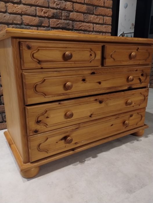Komoda sosnowa z szufladami