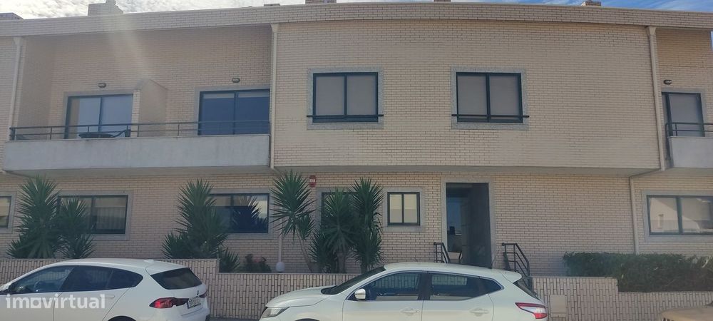 Excelente DUPLEX    T3 + 2  (box 4 viaturas)