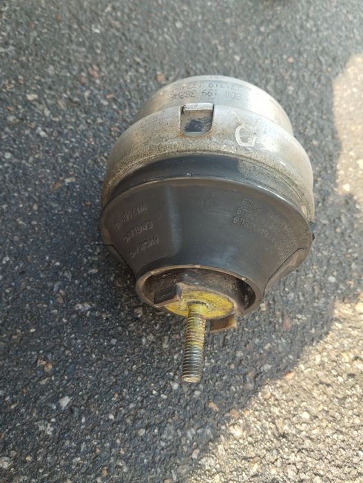 Подушка двигателя audi a4 B6 b7