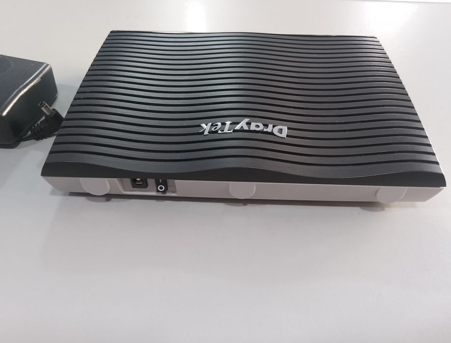 Router Draytek Vigor2927