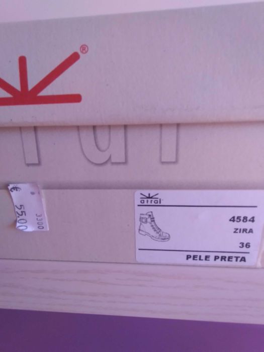 Botas botins tipo militar, pele, marca Atrai, como novas, tam. 36