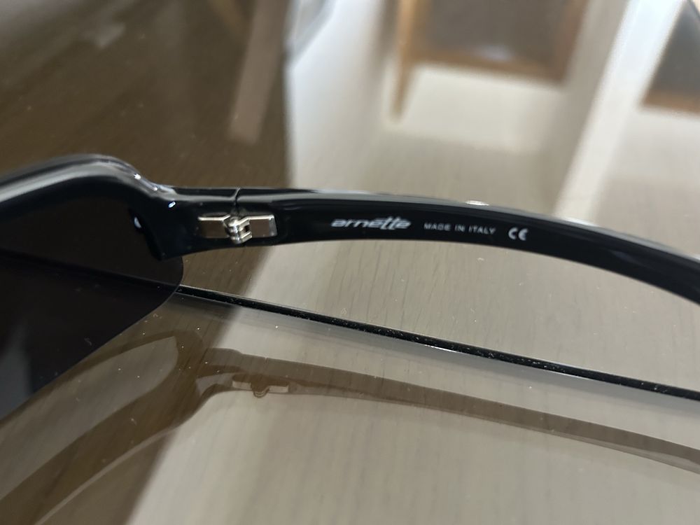 Óculos de sol Arnette