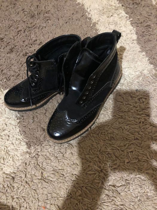 Ботиночки осінь 37 р.Натуральна шкіра, фірмові,нові.