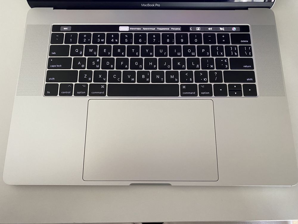 MacBook pro 15,4 2017 touchbar 16gb 512ssd