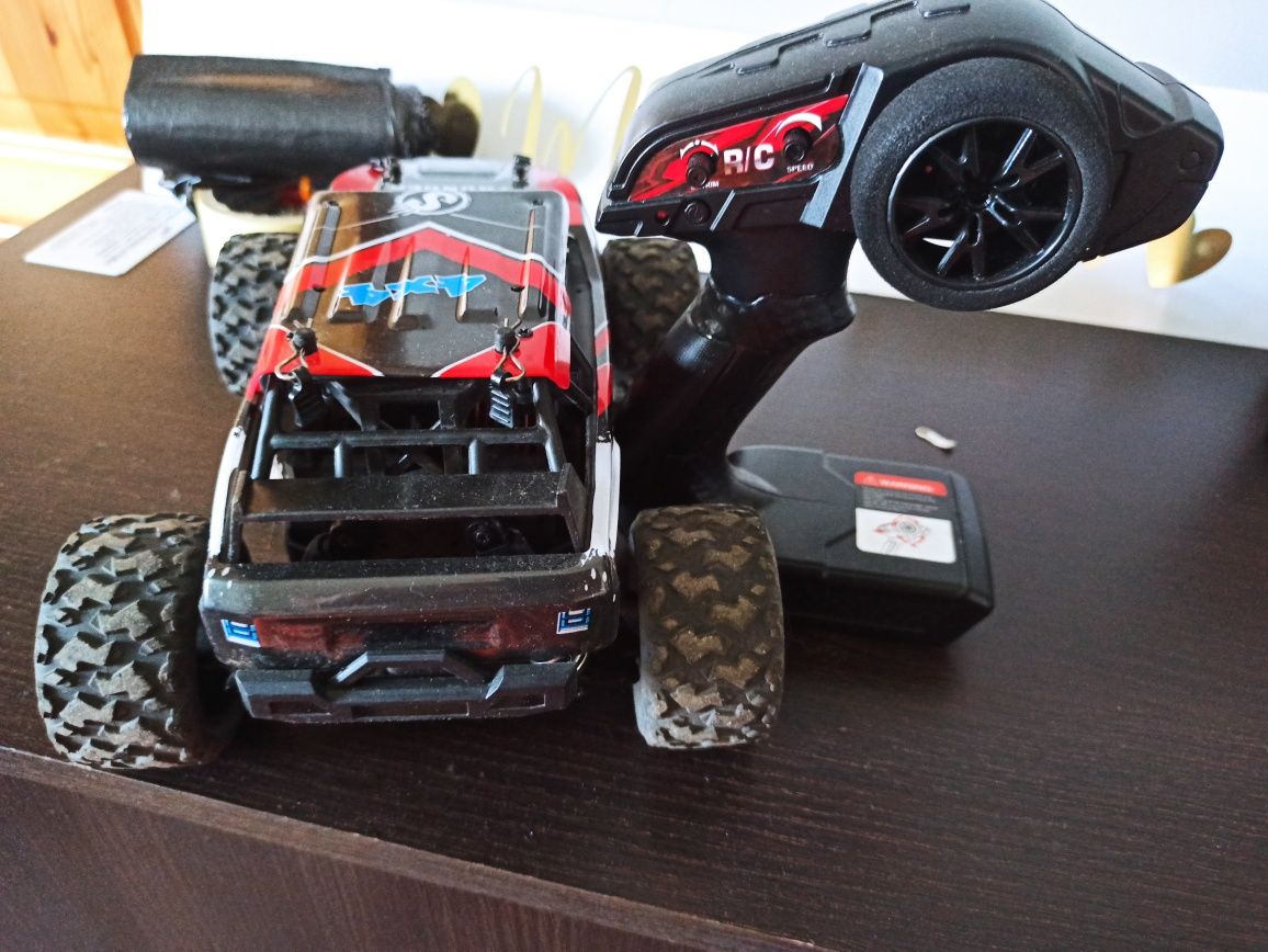 Model RC samochód zdalnie sterowany Grzmot (Thunder) 1:16
