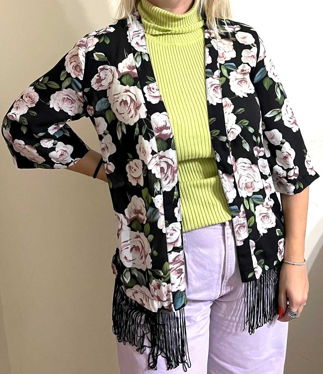 Quimono Feminino Floral com Franjas – Estilo Boho Chic