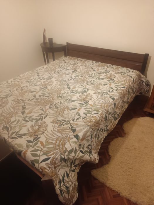 Cama casal madeira maciça + colchão