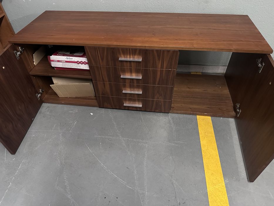 Aparador / movel com gavetas em veludo