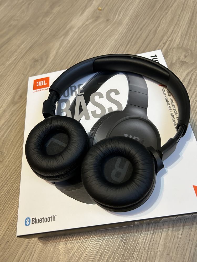 Słuchawki nauszne 560 BT JBL