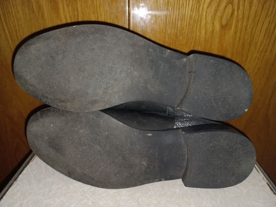 Чёрные ботинки с нюансами