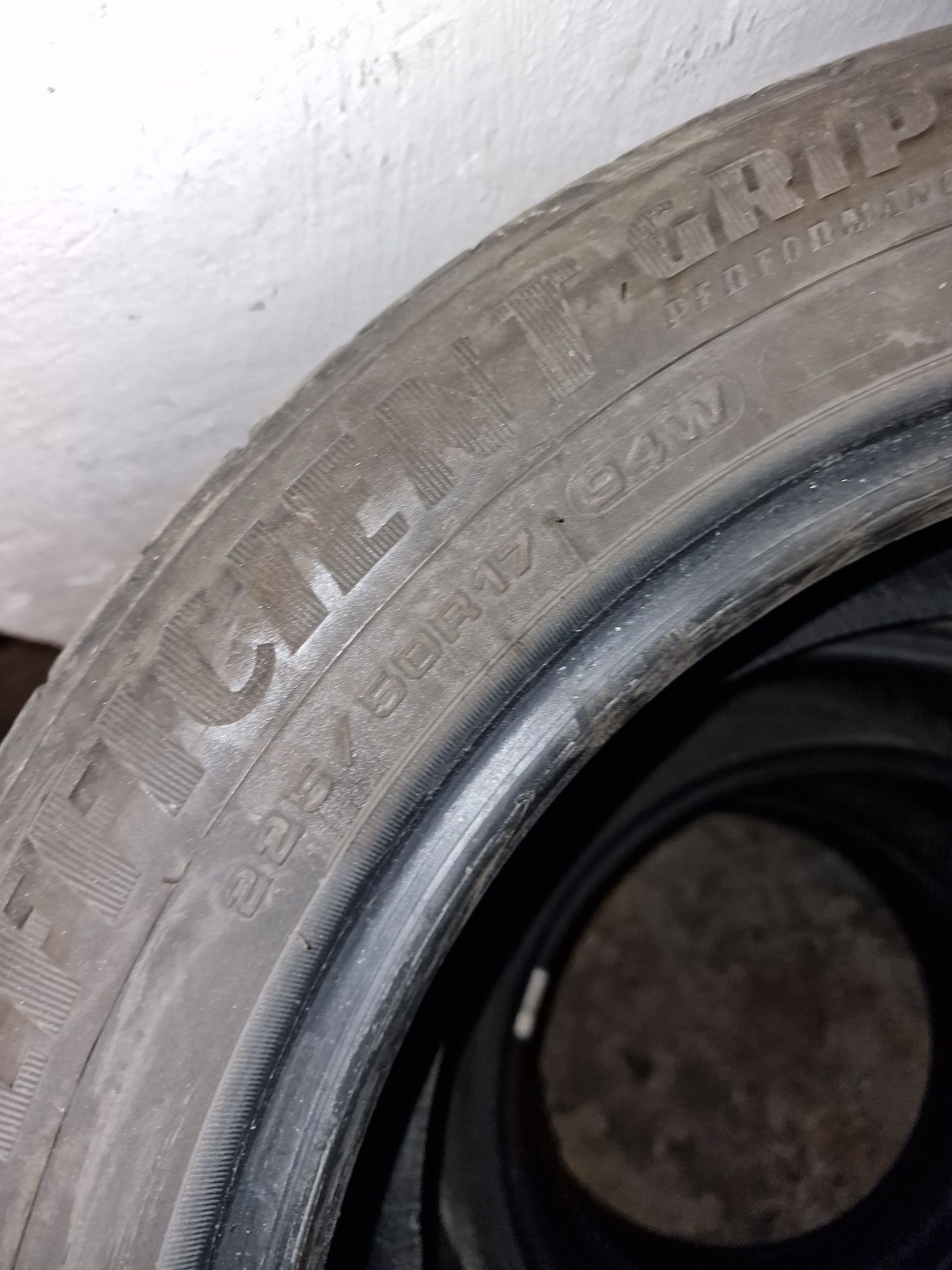 Opony letnie 4szt 225x50 17 goodyear