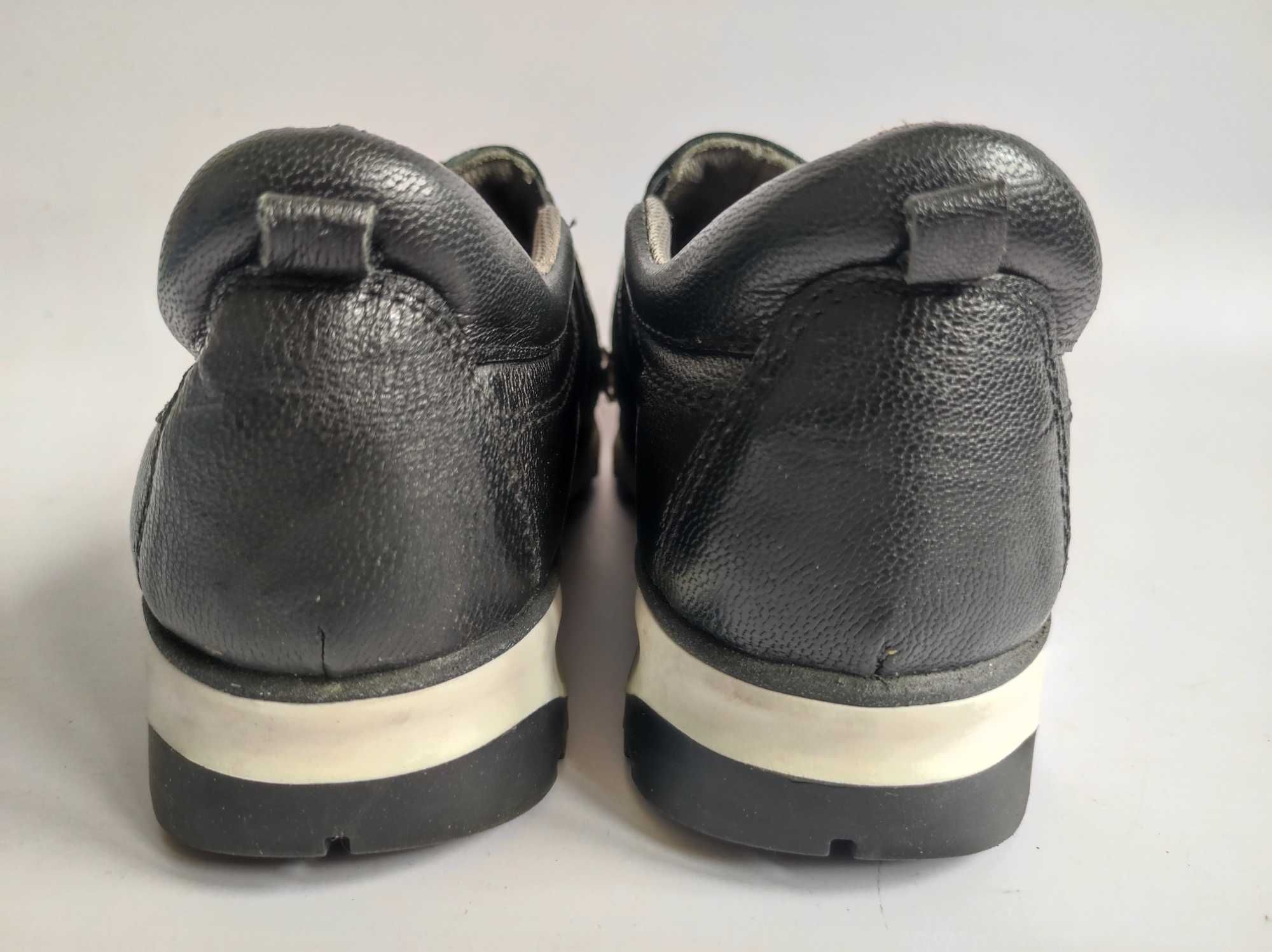 - Liva Loop - Sneakersy r. 38
