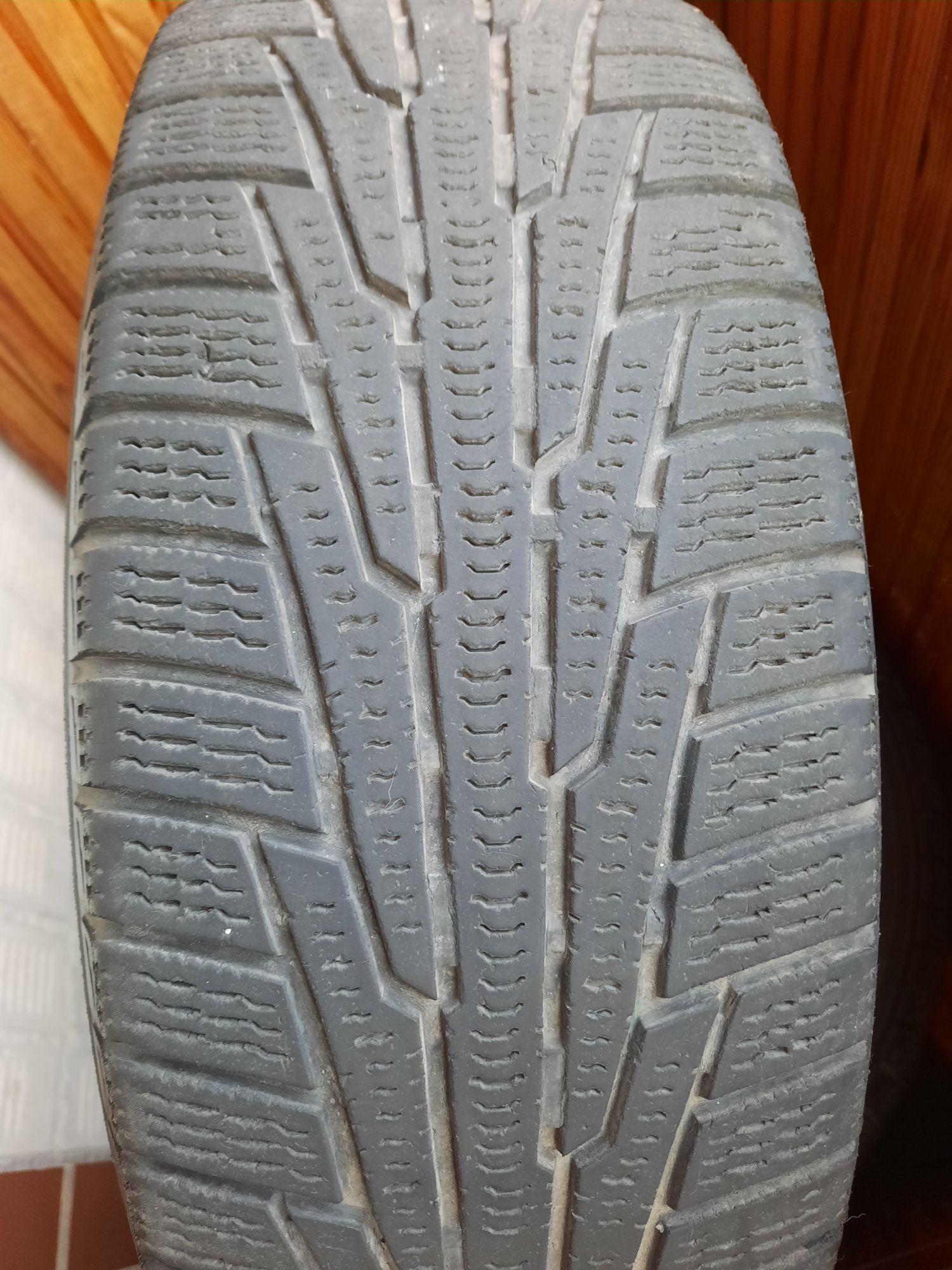 Зимняя резина Nokian Types 195/65 R15