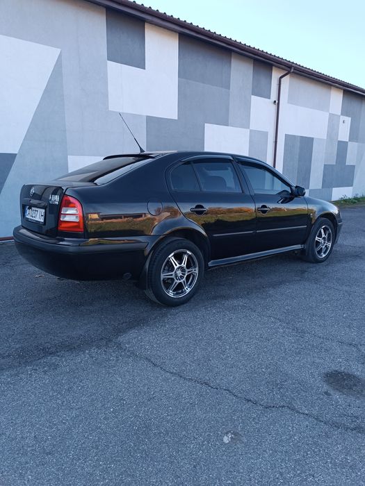 Шкода тур 1.8 газ4й